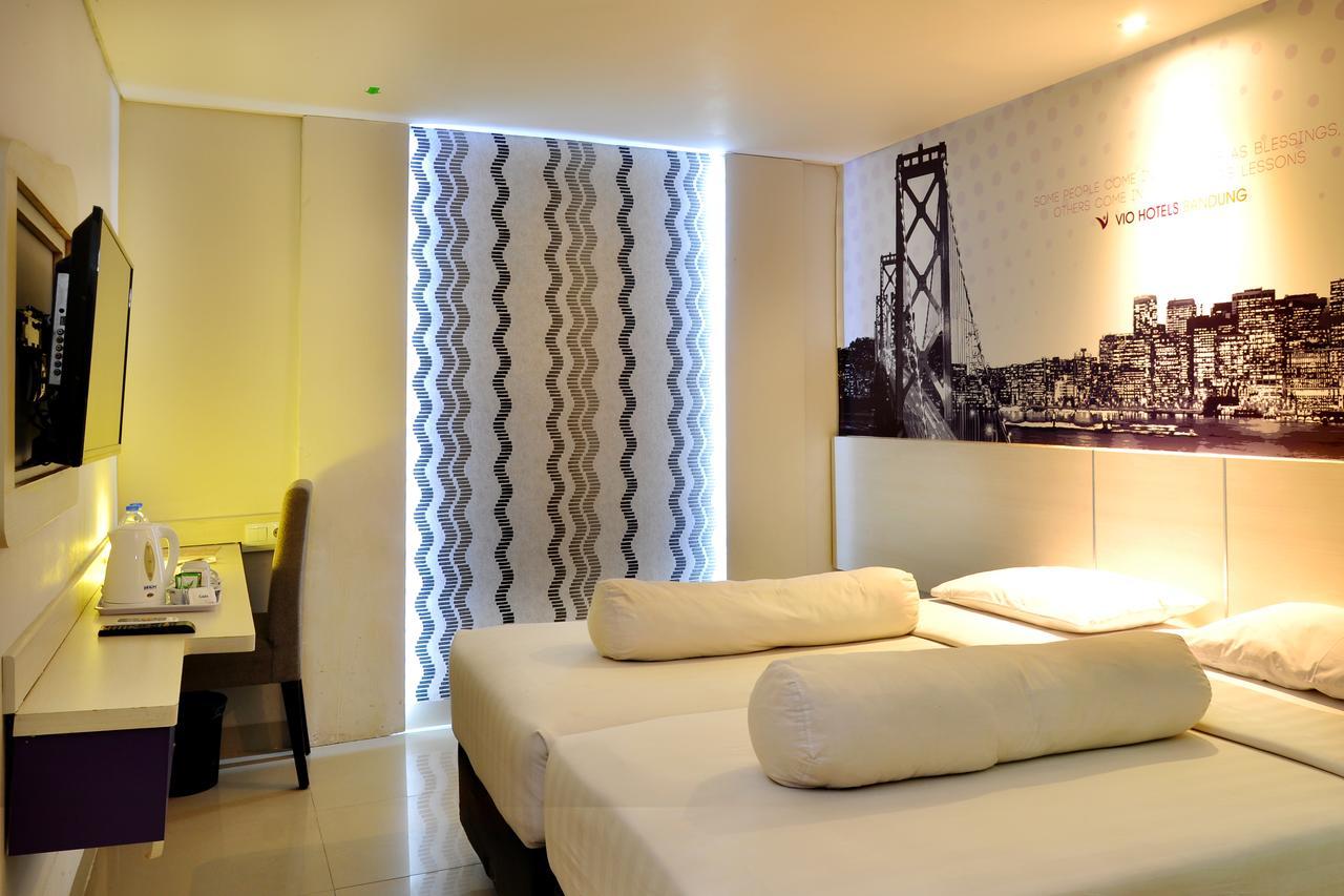 Vio Hotel Veteran Bandung Exterior foto